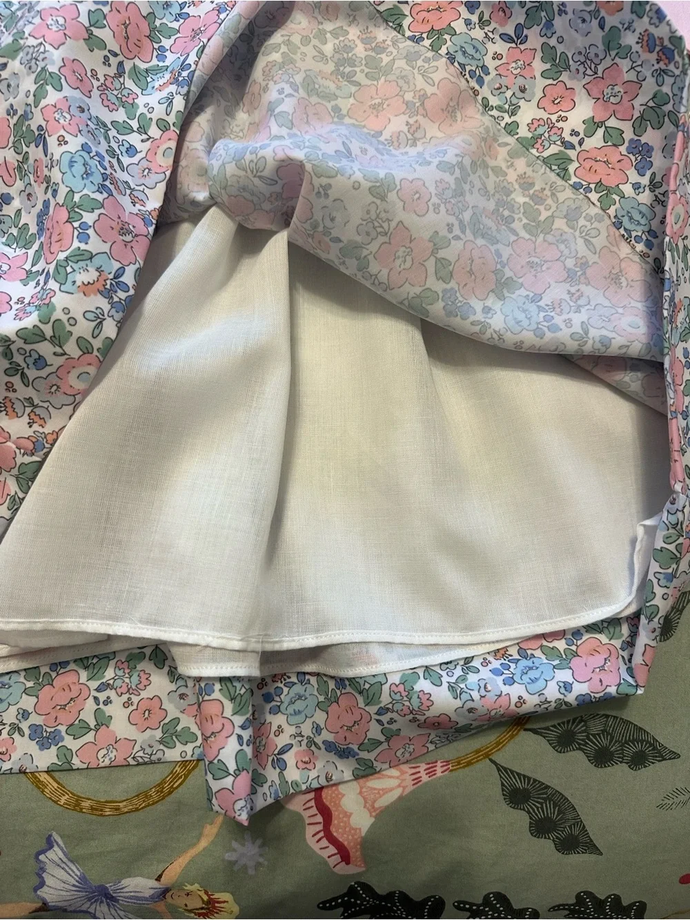 Girls Size 7 Pink Floral Ruffle Sleeve Dress with Side Bows